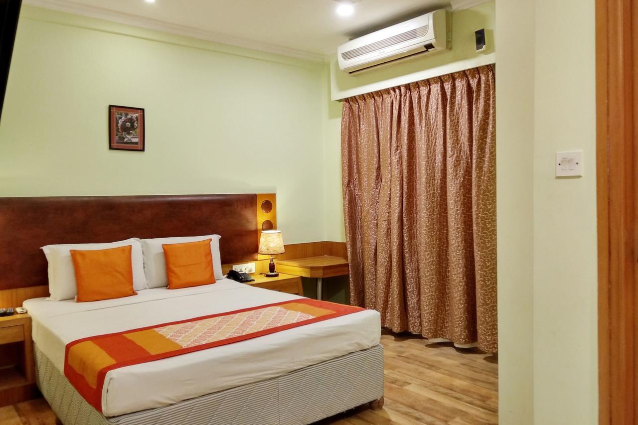 Oyo 6110 Thalassa Suites Bangalore Exterior photo